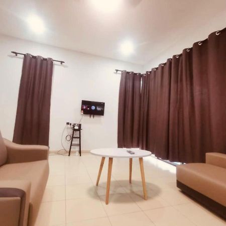 Oyo Homes 90524 D'J Pegaso Serom Homestay مُوار المظهر الخارجي الصورة