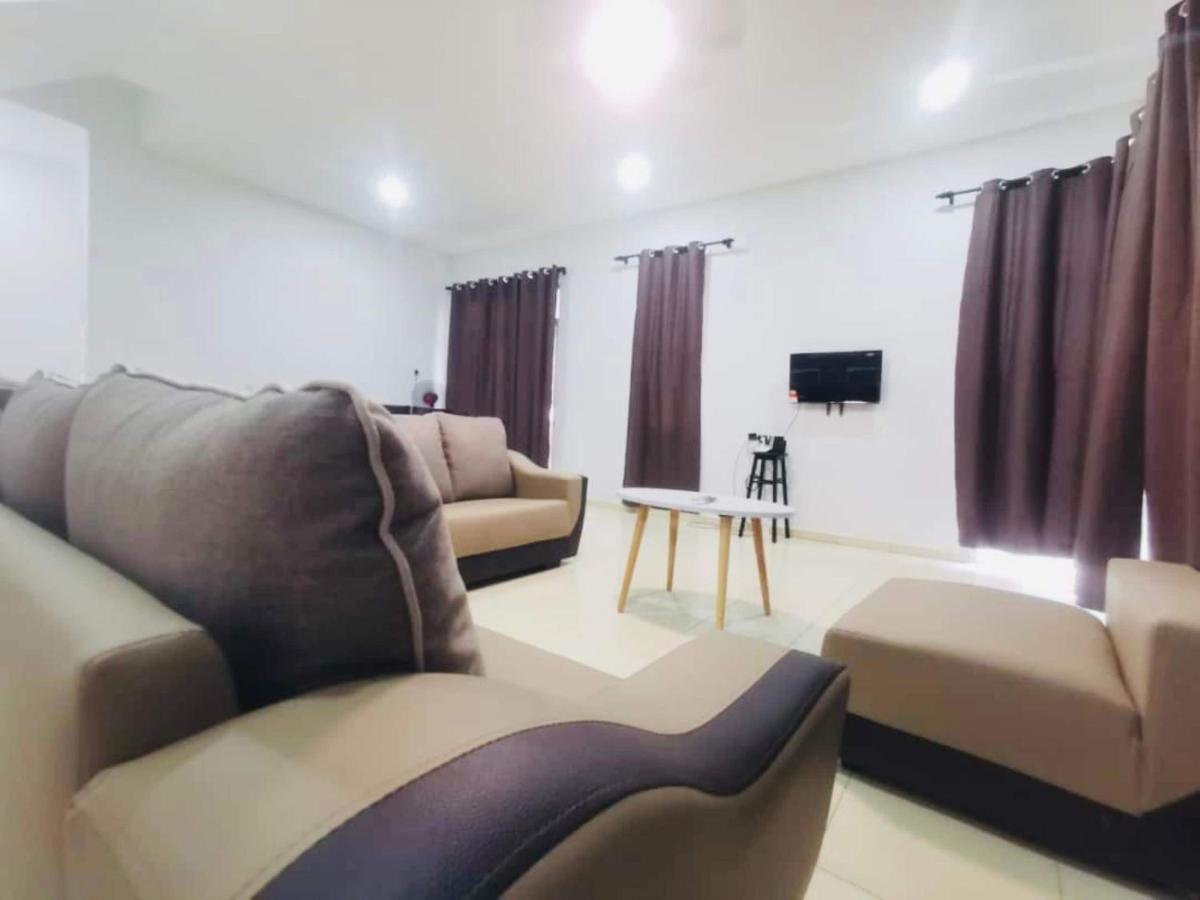Oyo Homes 90524 D'J Pegaso Serom Homestay مُوار المظهر الخارجي الصورة