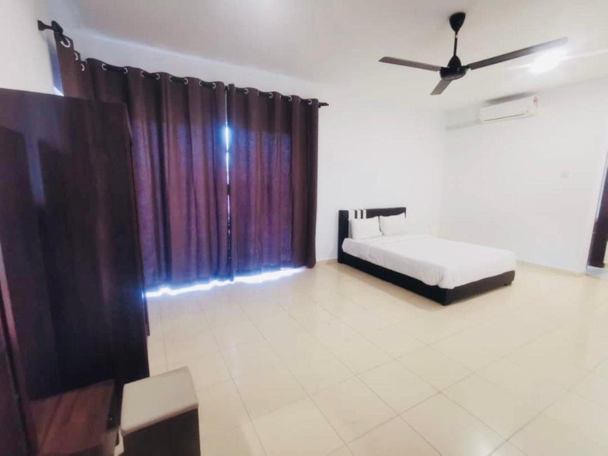 Oyo Homes 90524 D'J Pegaso Serom Homestay مُوار المظهر الخارجي الصورة
