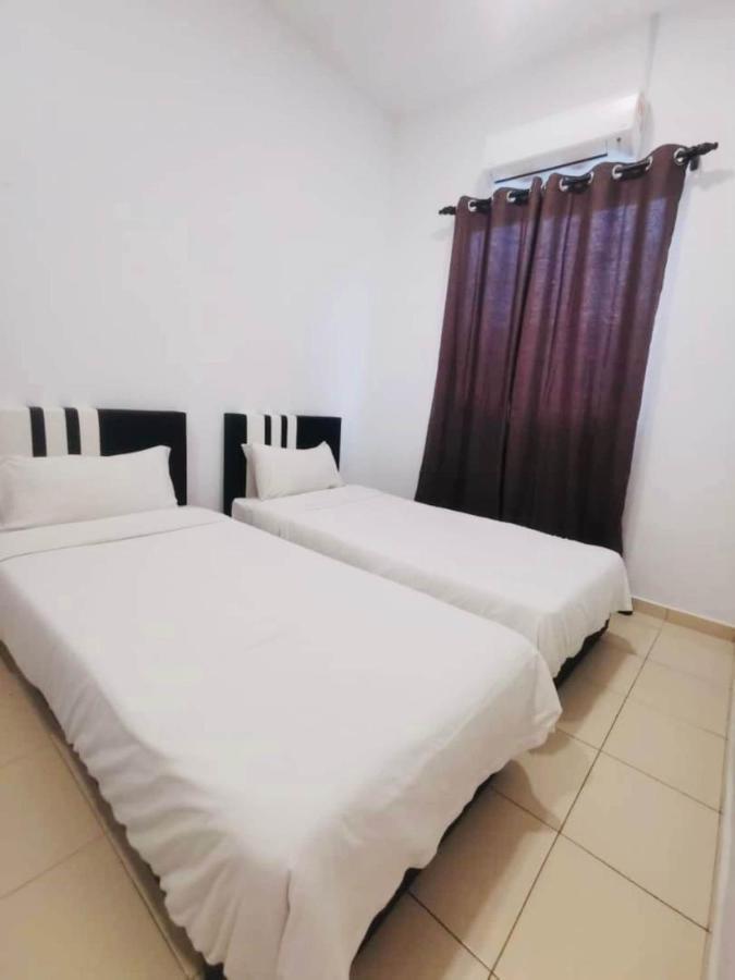 Oyo Homes 90524 D'J Pegaso Serom Homestay مُوار المظهر الخارجي الصورة